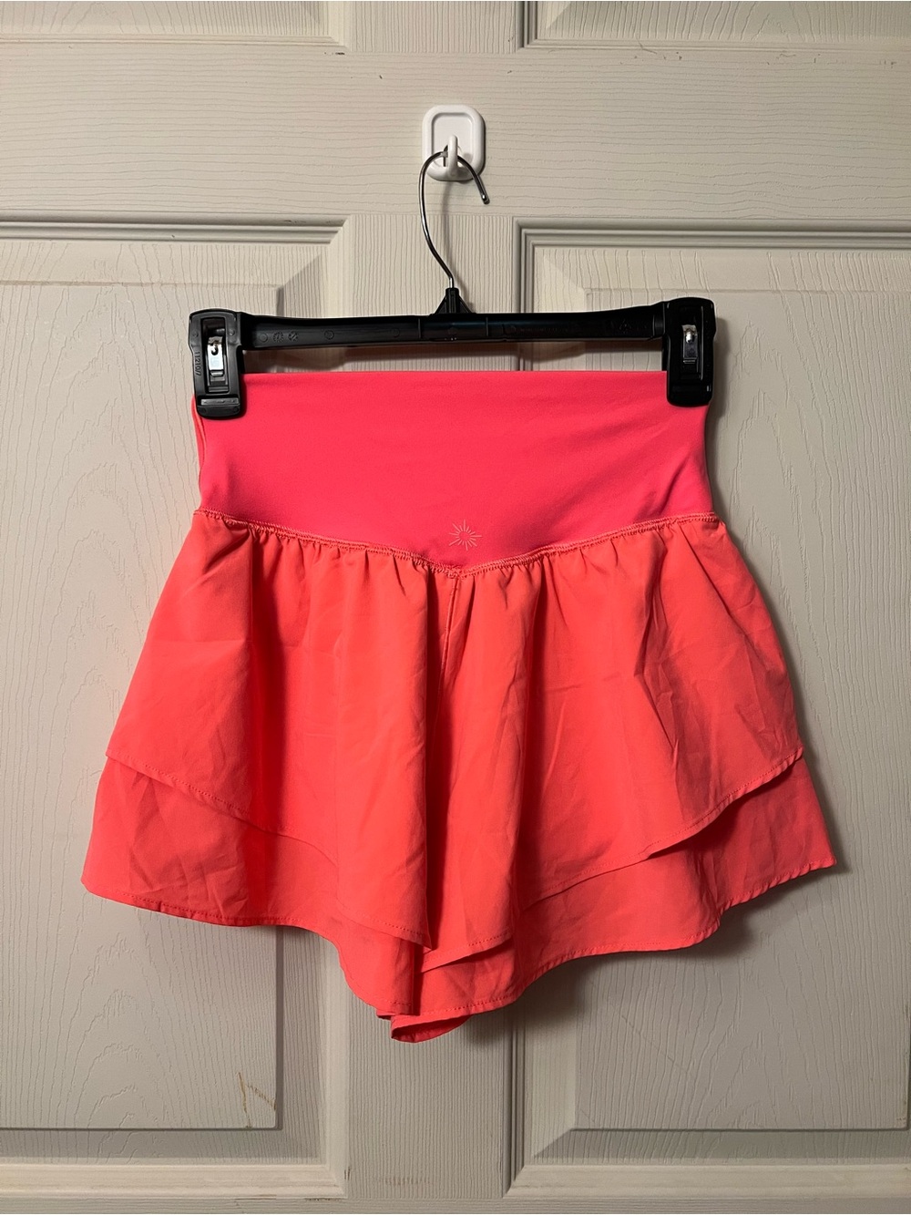 Offline By Aerie Coral Pink flowy ruffle shorts - Picture 2 of 3